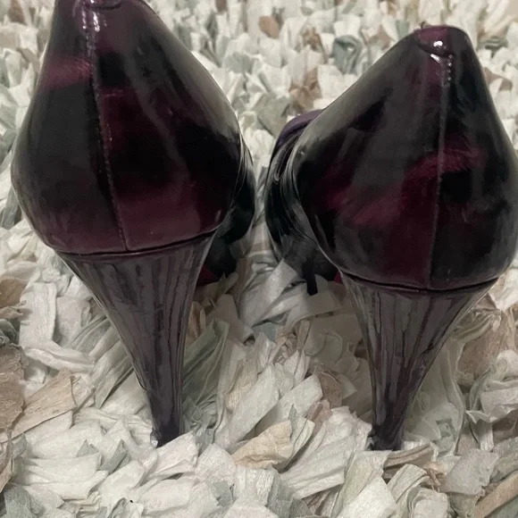 Shoes - Picture 5 of 5